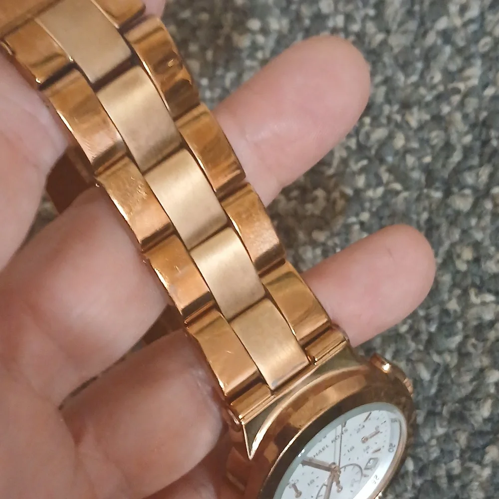 Michael Kors MK 5223 Rose gold Runway chronograph ladies watch